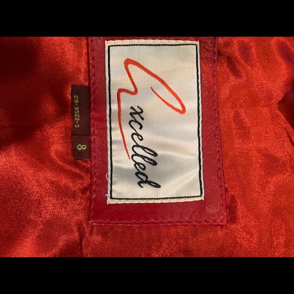 Excelled red leather coat - Picture 6 of 7
